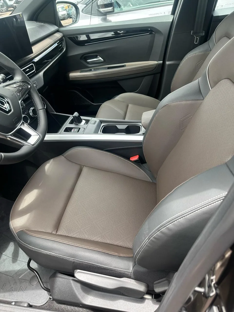 Renault Kardian Iconic 1.0 TB 12V 5p Aut. 2026 Flex — foto 2