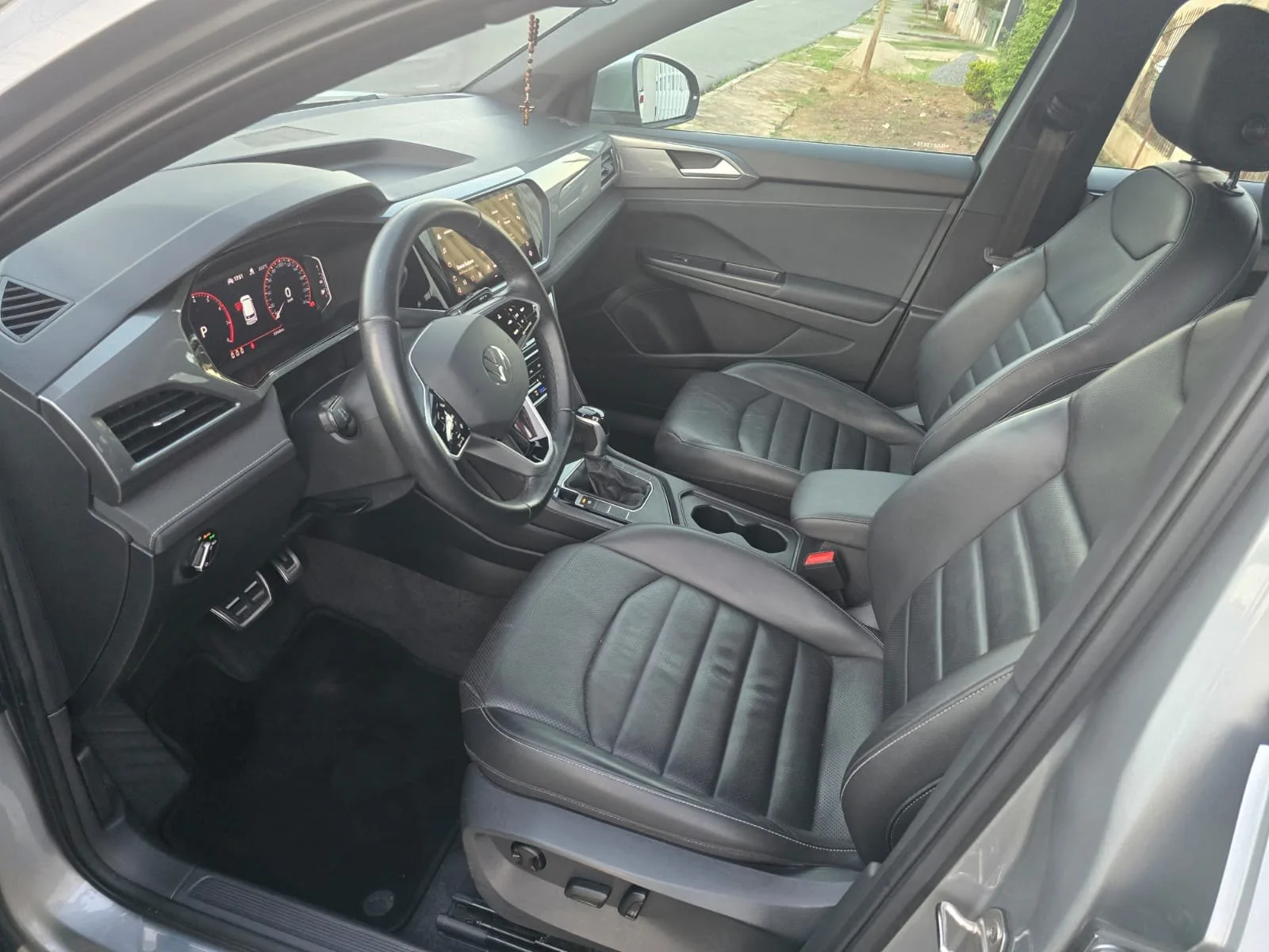 VW - VolksWagen TAOS Highline 1.4 250 TSI Flex Aut. — foto 5