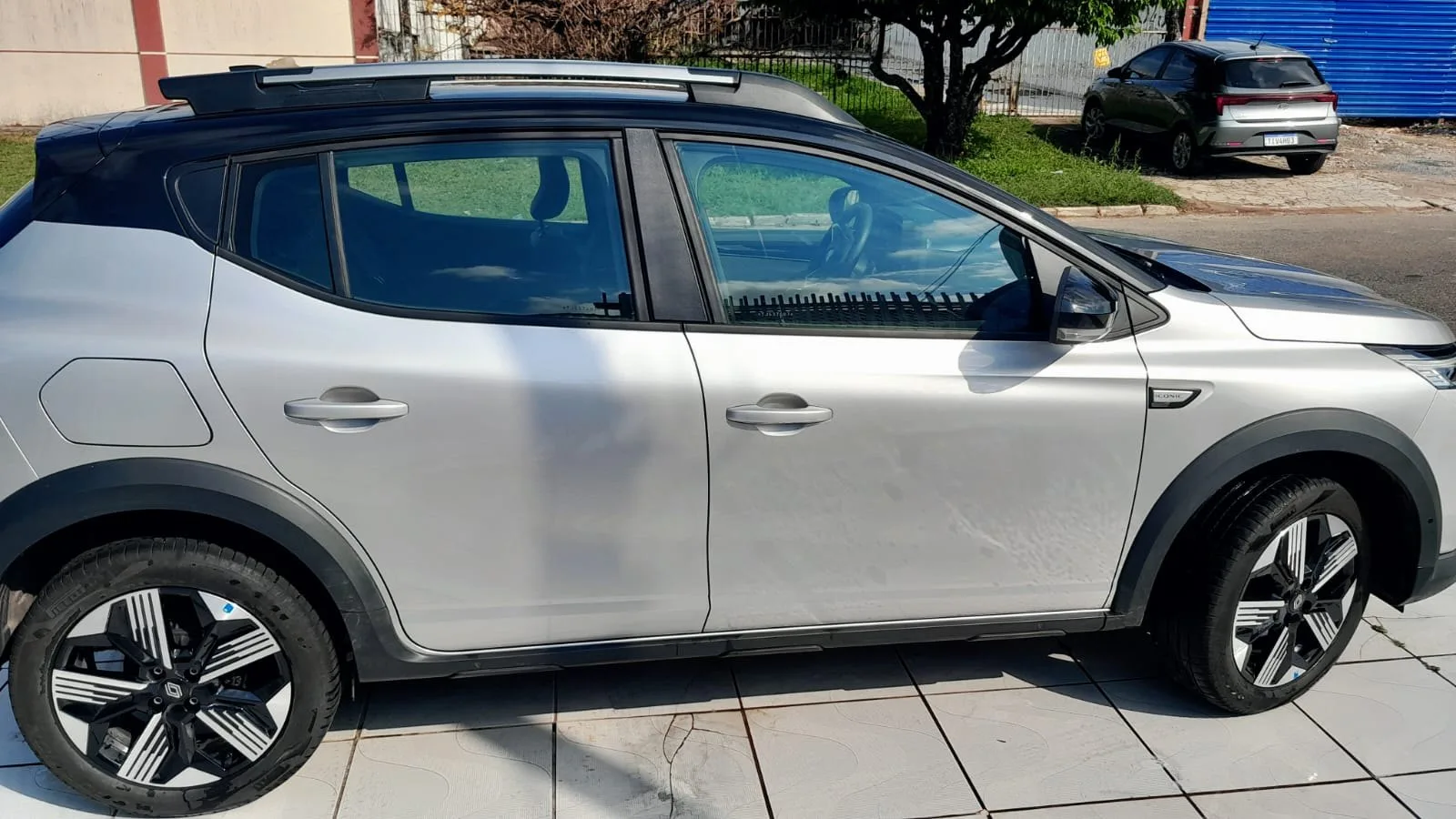 Renault Kardian Iconic 1.0 TB 12V 5p Aut. — foto 4