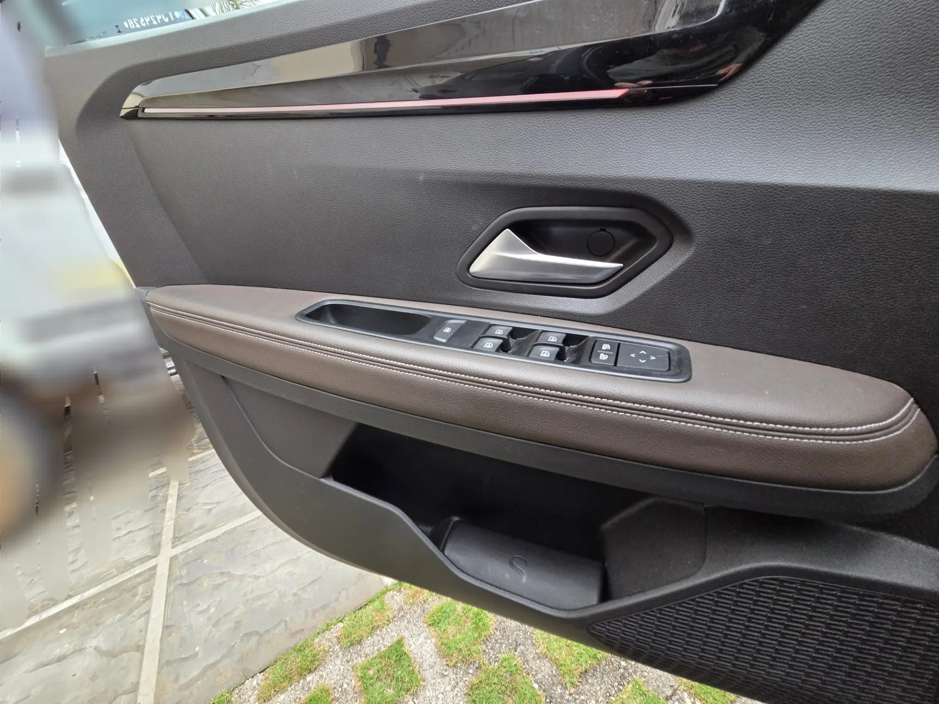Renault Kardian Iconic 1.0 TB 12V 5p Aut. — foto 4