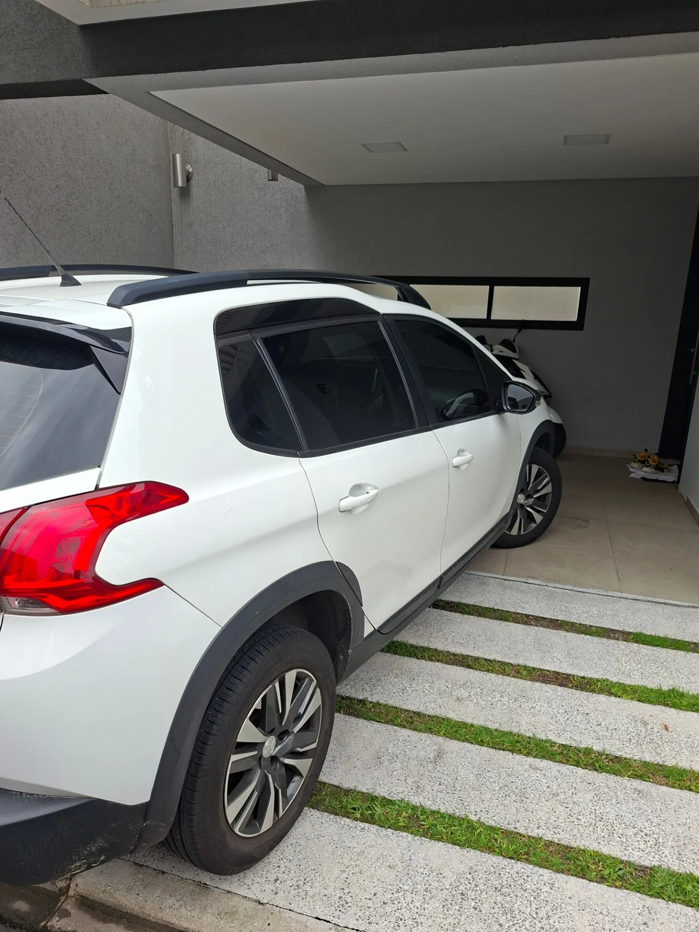 Peugeot 2008 Allure Pack 1.6 Flex 16V Aut. — foto 2