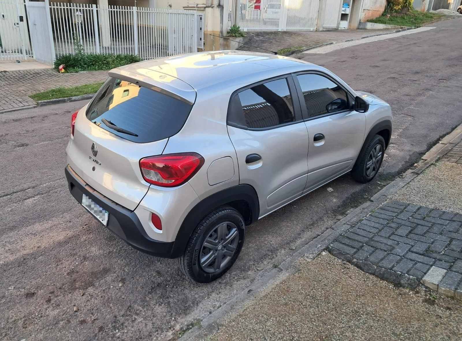 Renault KWID Zen 1.0 Flex 12V 5p Mec. — foto 4