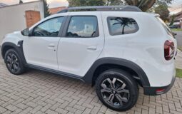 Renault Duster Iconic 1.3 Turbo 2025 com 11.000 km à venda